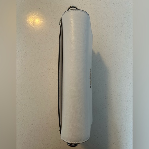 White Kate Spade Purse ♠️ 🤍 - Picture 6 of 10